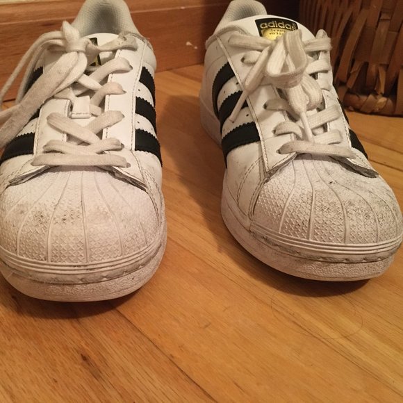 ADIDAS Superstars - Picture 5 of 6